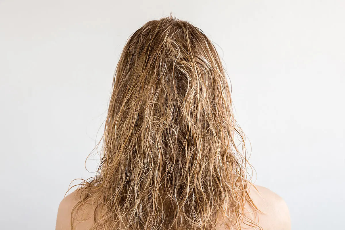 Pourquoi les cheveux deviennent gras