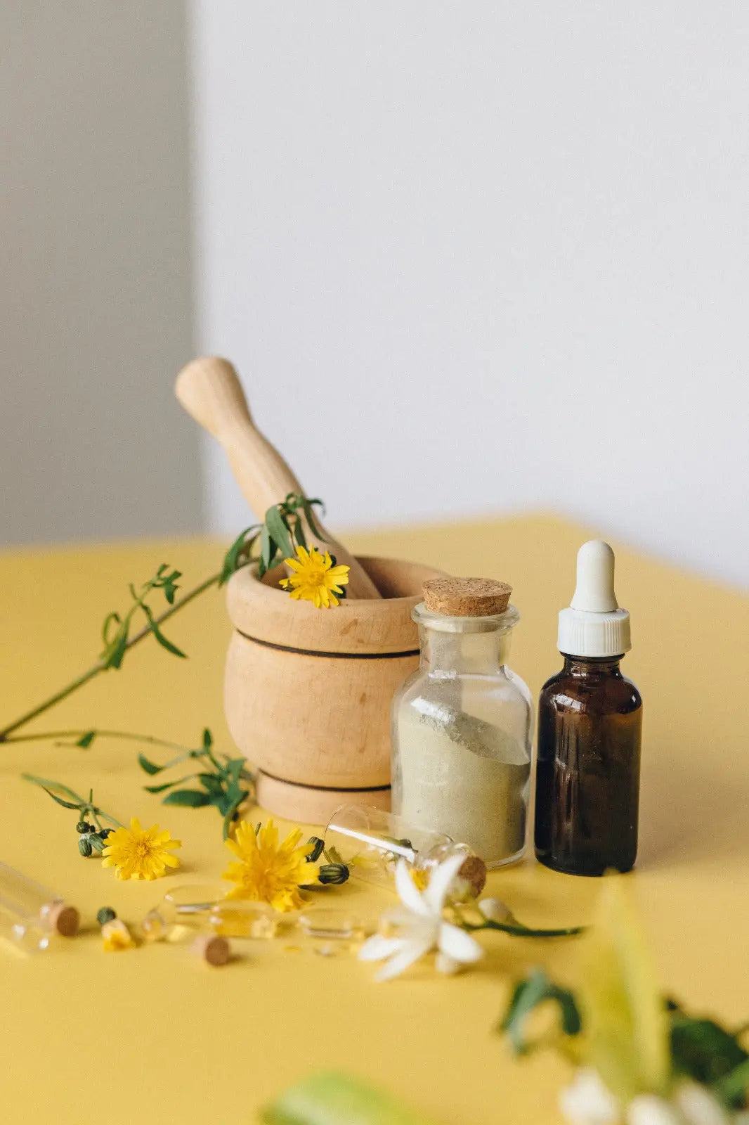 Homnès : Huile ou poudre pour cheveux ?