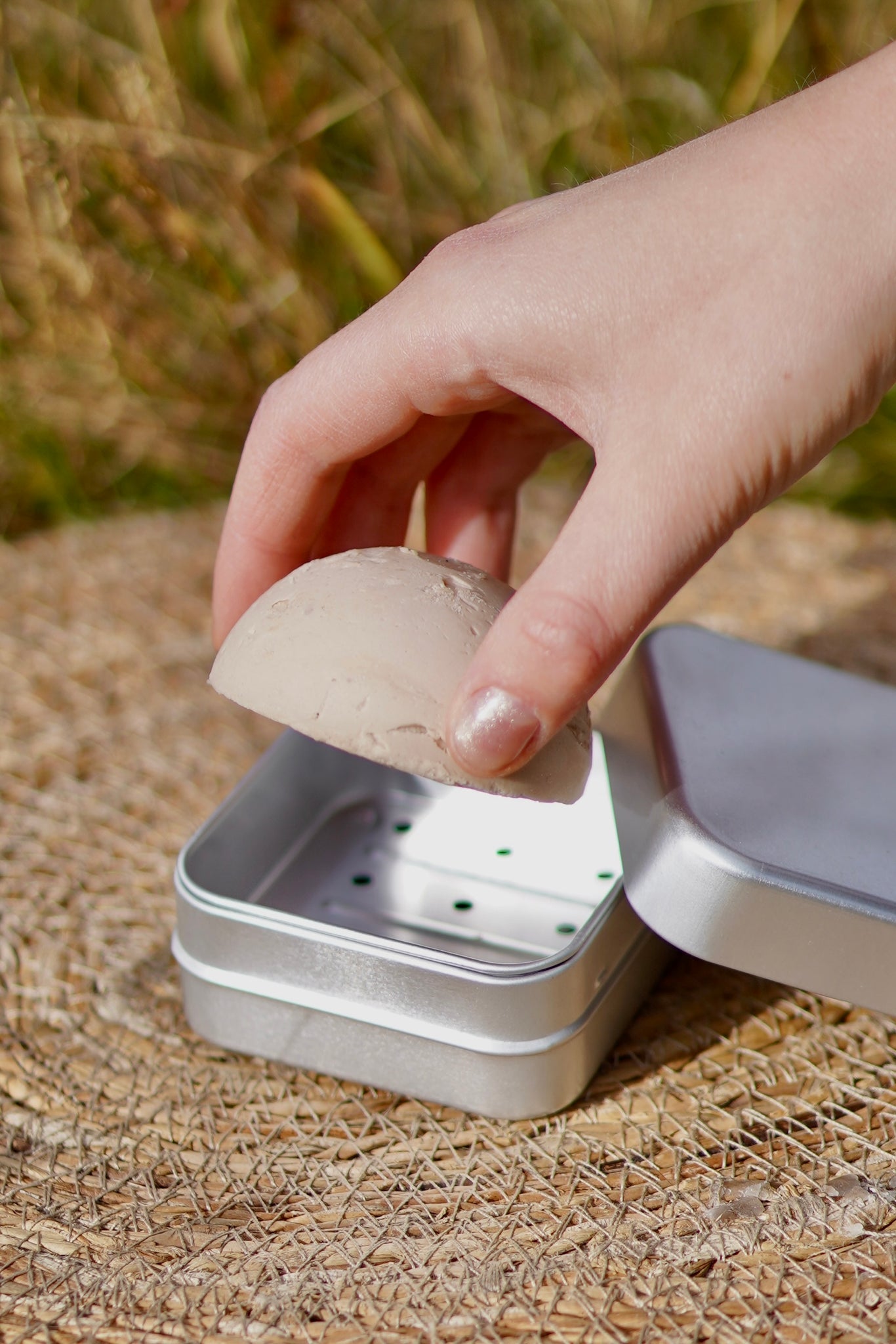 Natural hairbrush with wooden bristles
