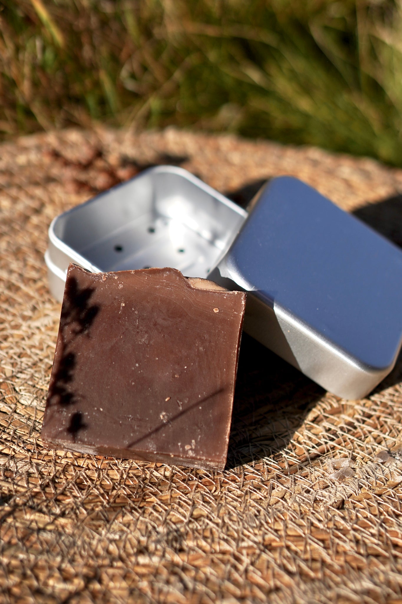 Natural hairbrush with wooden bristles